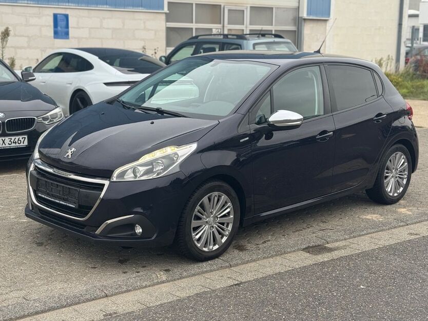 Peugeot 208 151.000 km 4.300 € Düren 52353
