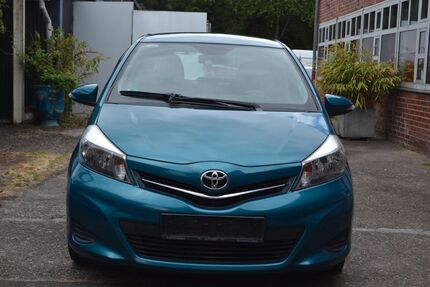 Toyota Yaris 200.000 km 5.400 &euro; köln 50969