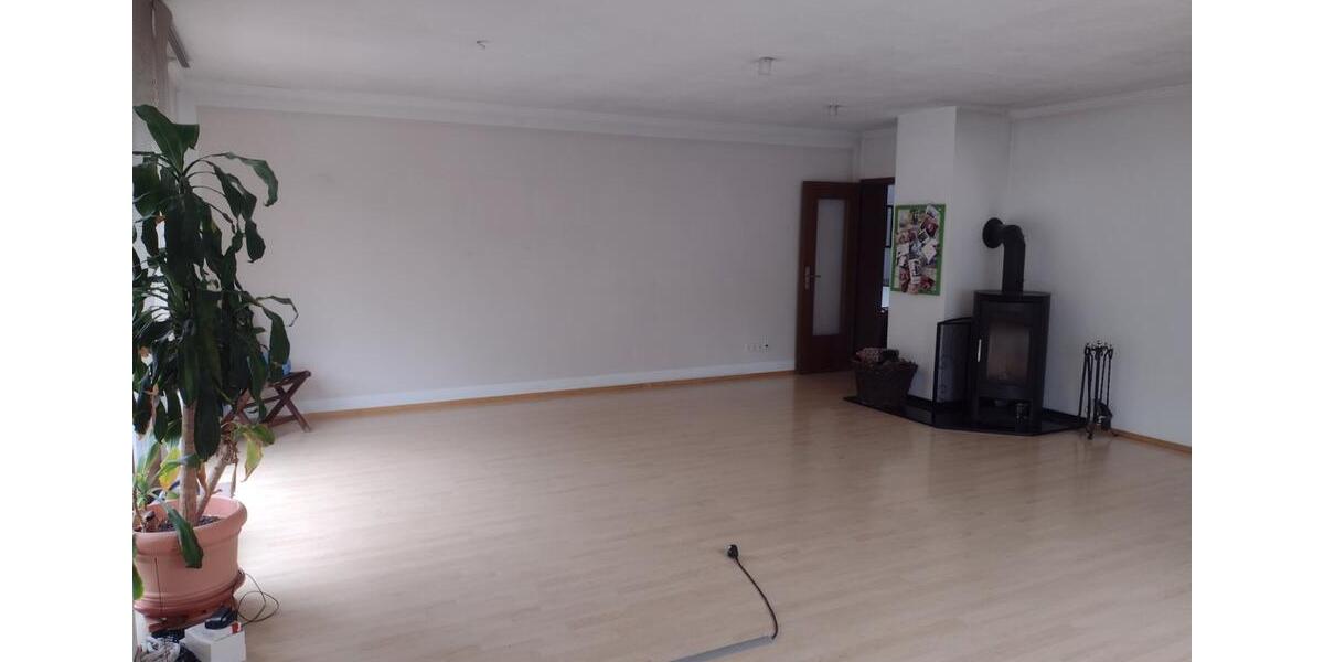 Etagenwohnung Bad Honnef - 3 Zimmer, 92 m&sup2;, 990&euro; | Angebot:26399101
