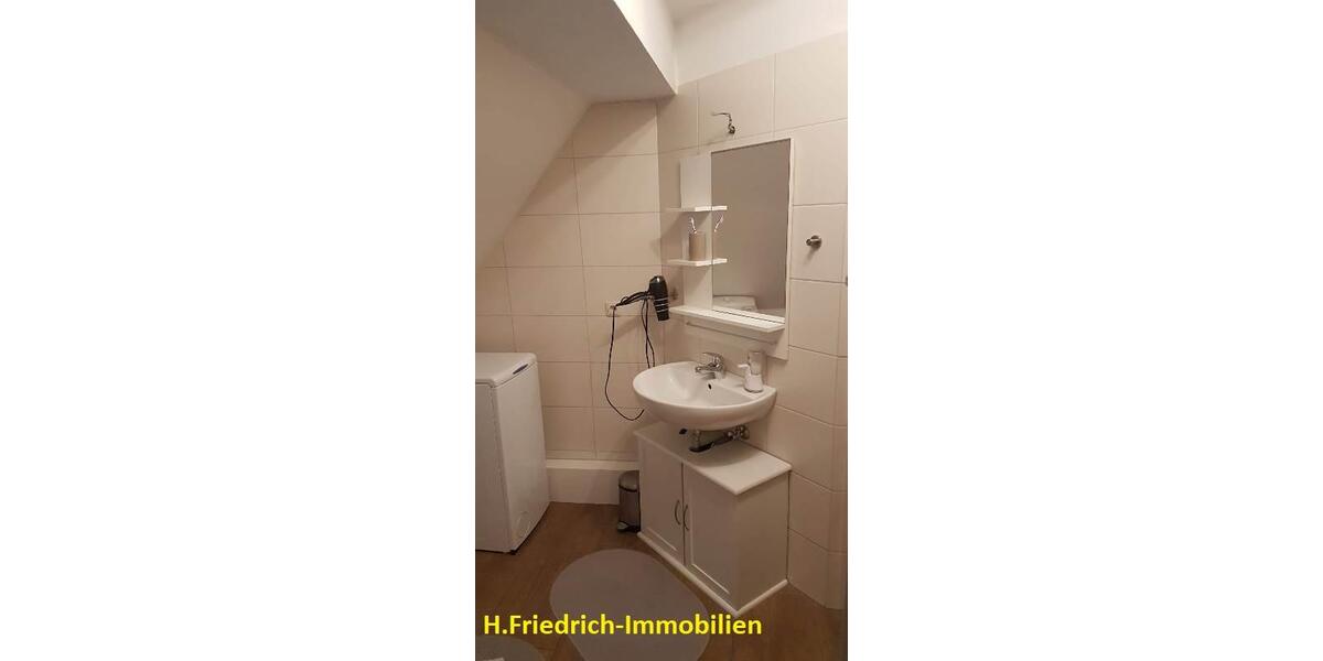 Etagenwohnung Seehausen (Altmark) - 2 Zimmer, 43 m&sup2;, 350&euro; | Angebot:25867825