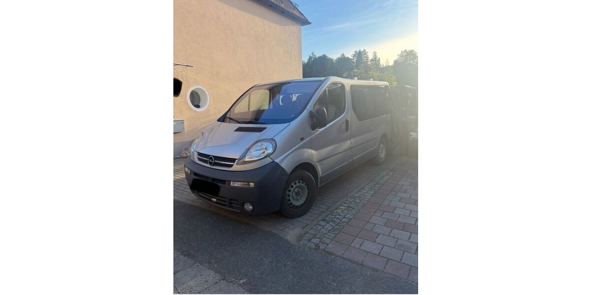 Opel Vivaro 178.000 km 5.000 &euro; Velden 91235