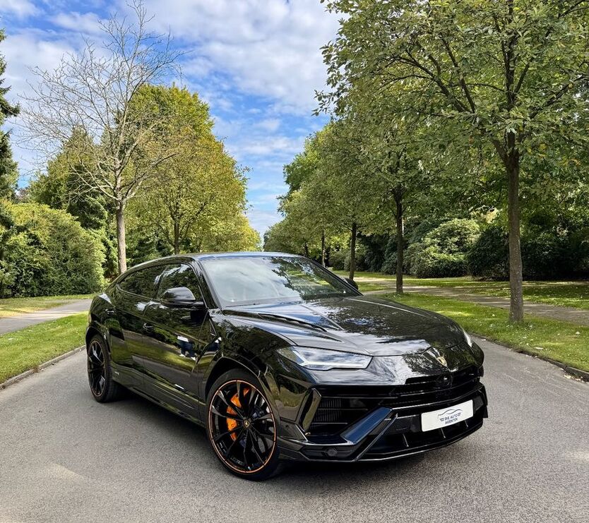 Lamborghini Urus 12.777 km 295.000 € Hamburg 22303
