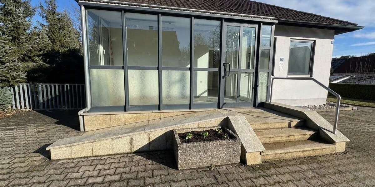 Einfamilienhaus Wildenberg - 9 Zimmer, 135 m&sup2;, 1.490&euro; | Angebot:25401694