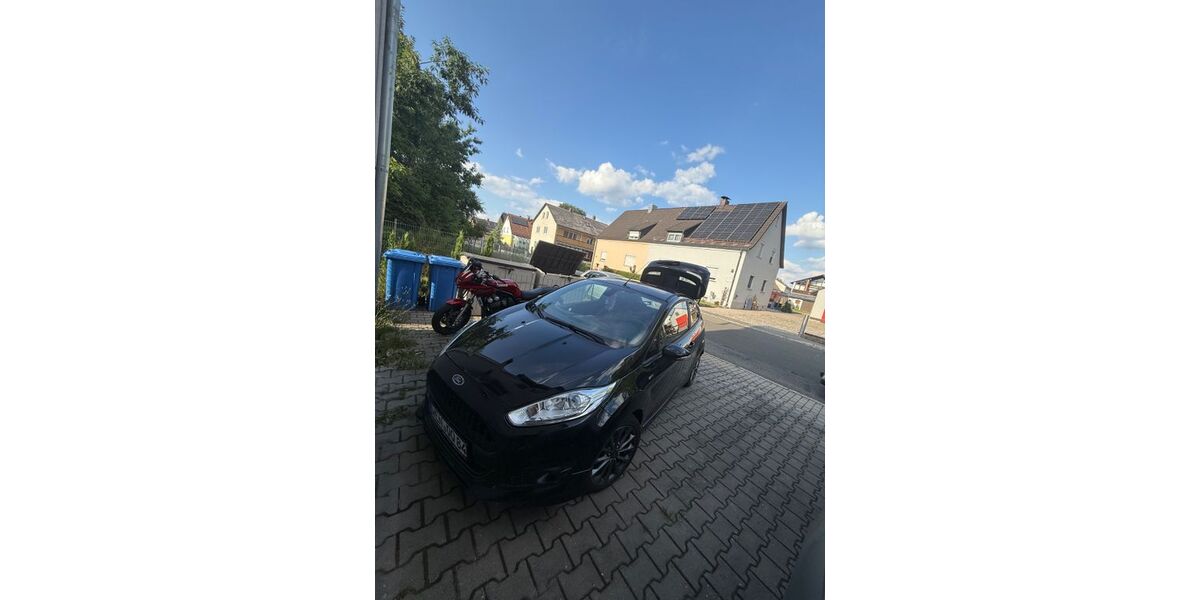 Ford Fiesta 105.000 km 6.500 &euro; Friedenfels 95688