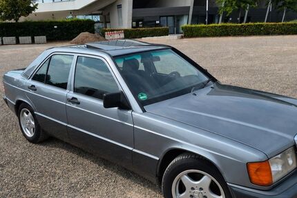 Mercedes-Benz 190 321.000 km 3.800 &euro; Aachen 52062