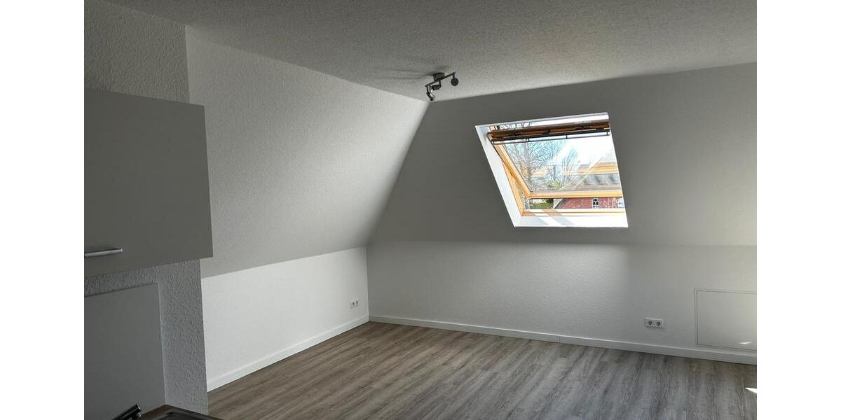Dachgeschoßwohnung Bredstedt - 3 Zimmer, 94 m&sup2;, 830&euro; | Angebot:26429245