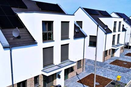 RESERVIERT - Wunderschöne Doppelhaushälften in bester Lage von Braam-Ostwennemar 5 zimmer