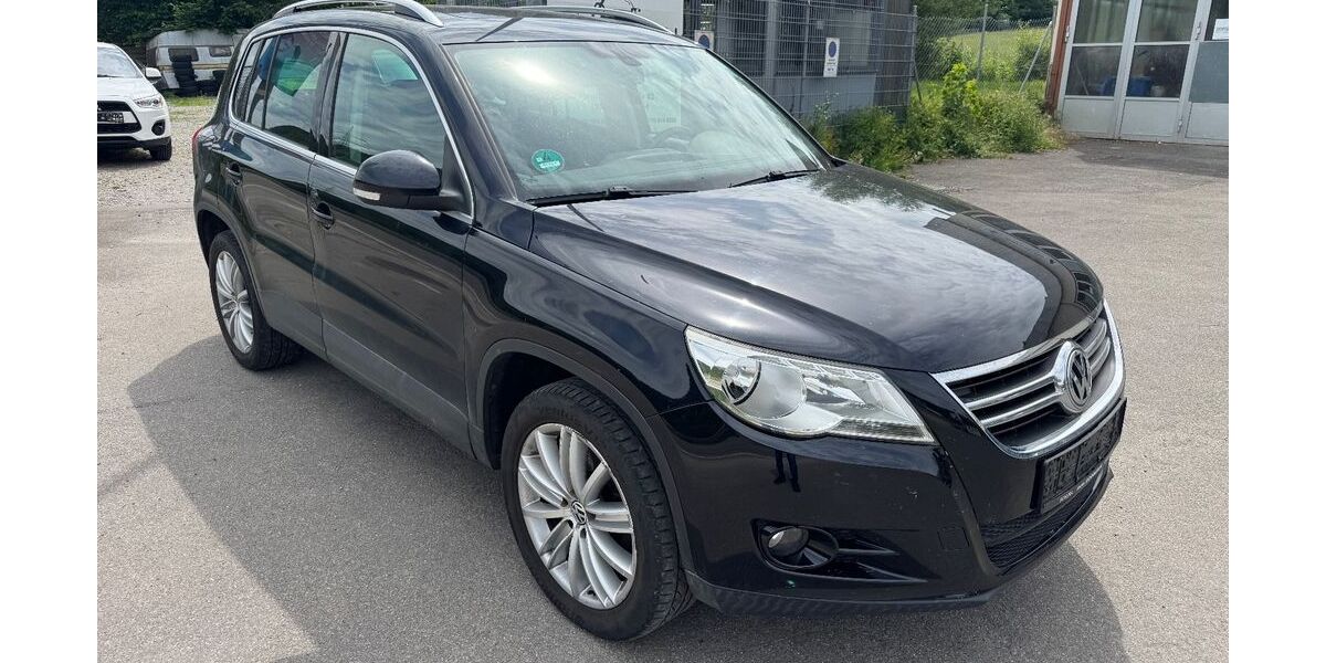 VW Tiguan 244.000 km 3.999 &euro; Oberndorf a.N. - Aistaig 78727