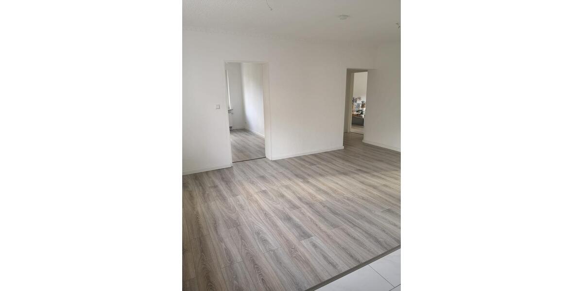 Erdgeschoßwohnung Villingen-Schwenningen Schwenningen - 3 Zimmer, 105 m&sup2;, 960&euro; | Angebot:26336057