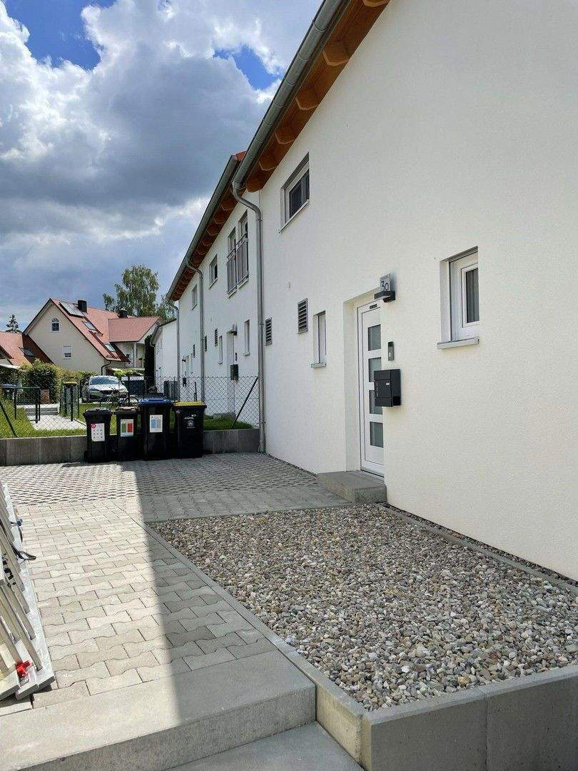 Attraktives und neuwertiges 4,5-Zimmer-Reiheneckhaus mit gehobener Innenausstattung in Scheuring 4 zimmer