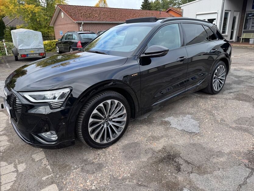 Audi e-tron 118.000 km 34.350 € Ahausen (ehem. TÜV Gelände) 27367