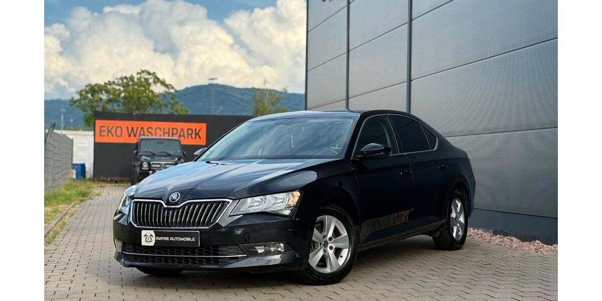 Skoda Superb 290.000 km 7.390 &euro; Offenburg OT Nordstadt 77652