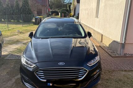 Ford Mondeo 136.000 km 10.200 &euro; Ganzlin 19395