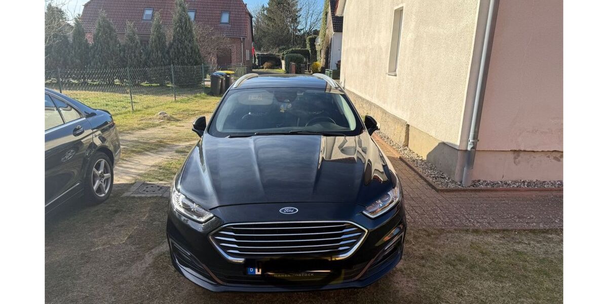 Ford Mondeo 136.000 km 10.200 &euro; Ganzlin 19395