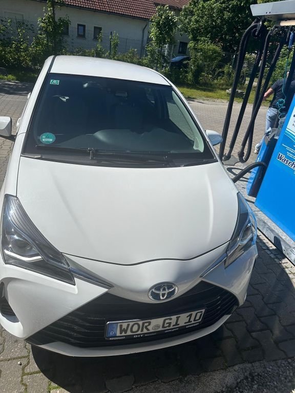 Yaris