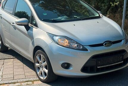 Ford Fiesta 92.000 km 3.700 &euro; Fürth 90762