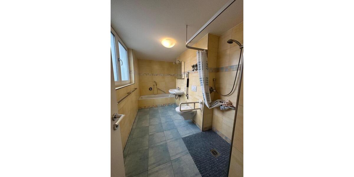 Einfamilienhaus Nürtingen - 4 Zimmer, 115 m&sup2;, 1.400&euro; | Angebot:25307038