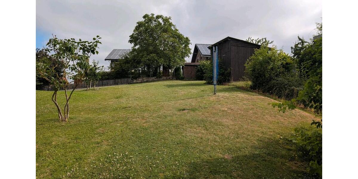 Mehrfamilienhaus, Wohnhaus Nieheim - 16 Zimmer, 300 m&sup2;, 180.000&euro; | Angebot:27162181