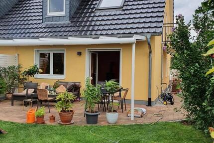 Neuwertige Doppelhaushälfte mit 4 Zimmern 4 zimmer