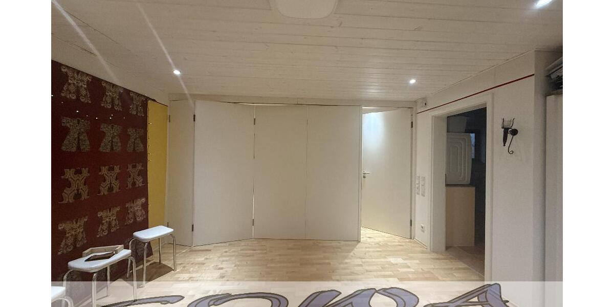 Schöne Gewerbeeinheit in der Stadtmitte in Neuburg! Ideal als Praxis oder Büro geeignet! - Ein Objekt von Ihrem Immobilienpartner SOWA Immobilien und Finanzen - Gewerbeobjekt Neuburg | Angebot:27143412