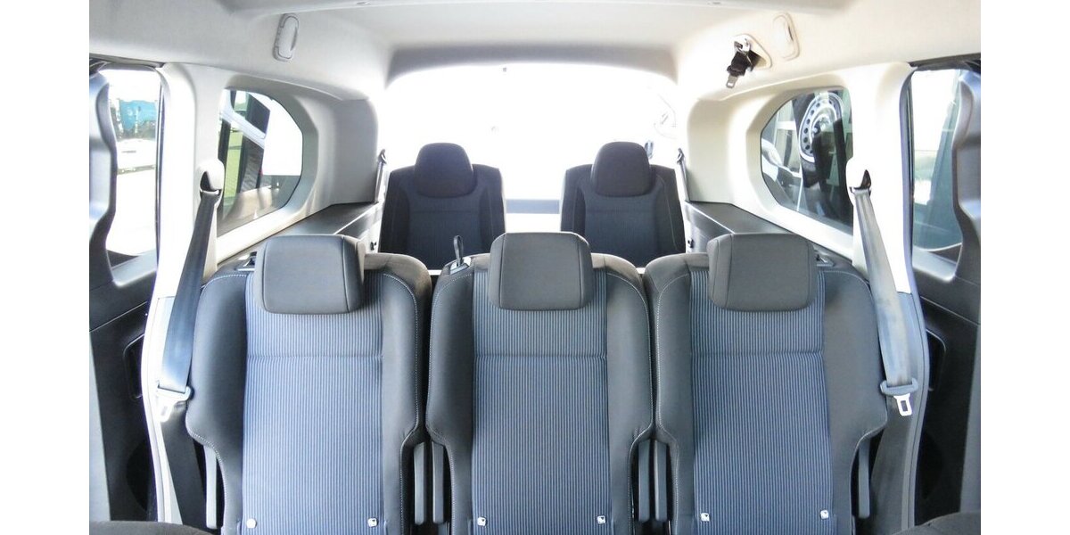 Fiat Doblo Maxi Kombi 130 / 7-Sitze + Vollausstattung 10.280 km 25.790 &euro; Münchenbernsdorf 07589