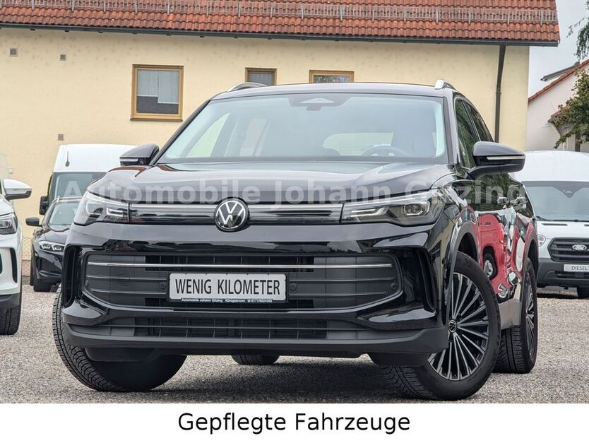 VW Tiguan 48.000 km 34.449 € Königsbrunn bei Augsburg 86343