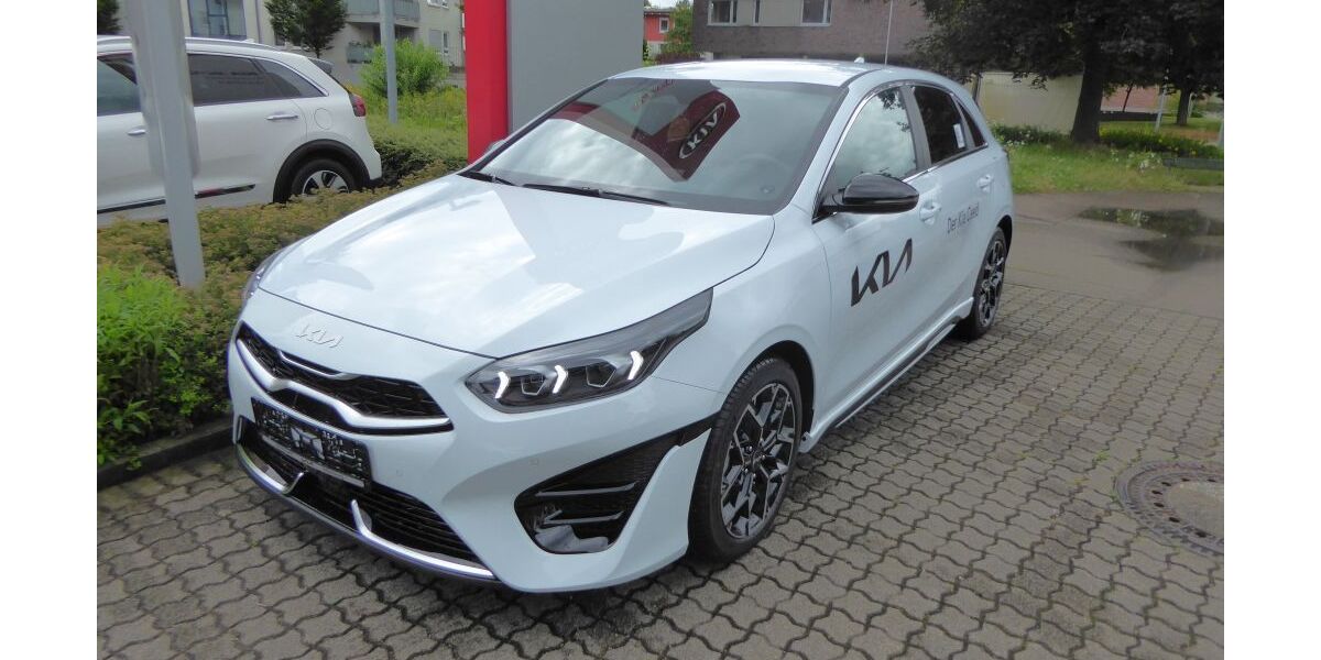 Kia ceed / Ceed 5.000 km 28.980 &euro; Offenburg 77652