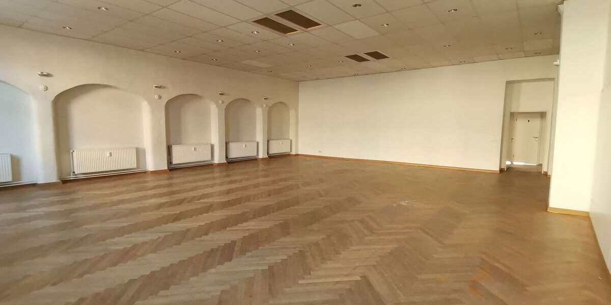 Büro in Bernau 1.235 € 190 m² zimmer