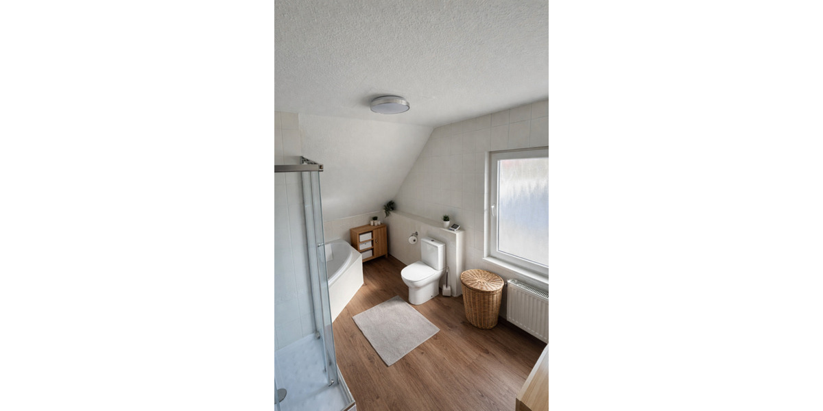 Einfamilienhaus Bad Arolsen - 4 Zimmer, 115 m&sup2;, 1.250&euro; | Angebot:25310410