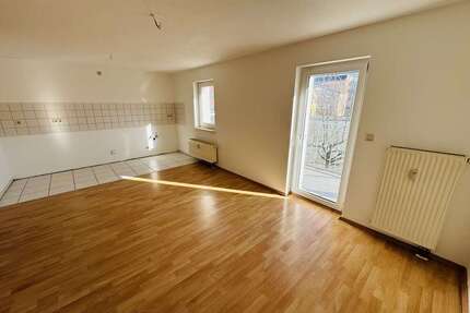 Wohnung zum Mieten in Gera 280 € 43.96 m²