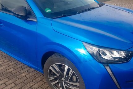 Peugeot 208 23.400 km 13.600 &euro; Schleusingen 98553