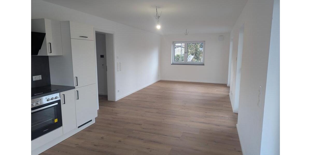 Etagenwohnung Straubing - 2 Zimmer, 77 m&sup2;, 930&euro; | Angebot:26134342
