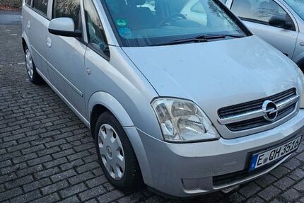 Opel Meriva 178.000 km 900 &euro; Essen 45139