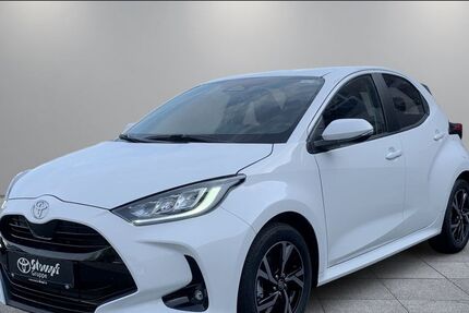 Toyota Yaris 2.500 km 23.990 &euro; Würzburg 97076