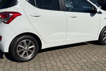 Hyundai i10 103.566 km 5.699 &euro; Hanau 63452