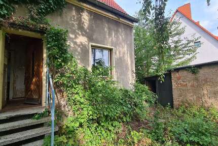 Haus zum Kaufen in Leuna 75.000 € 72 m²