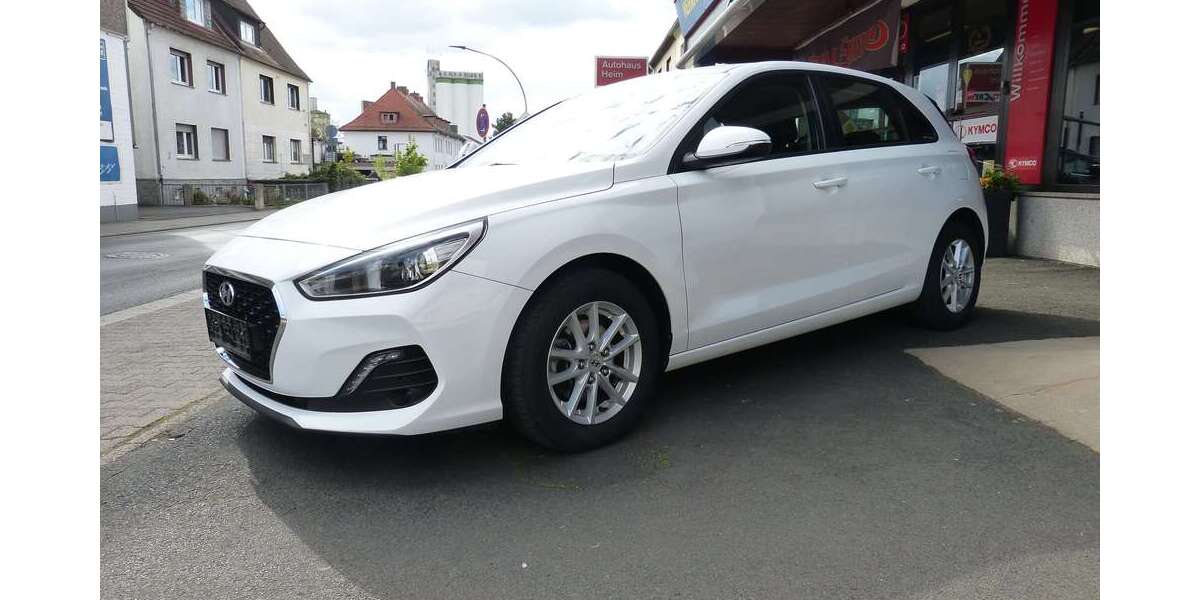 Hyundai i30 88.946 km 11.670 &euro; Schöneck 61137