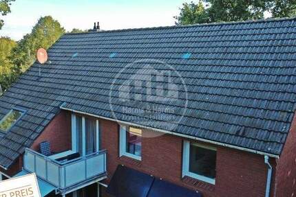 Weiträumige Obergeschosswohnung mit sonnigem Balkon 5 zimmer