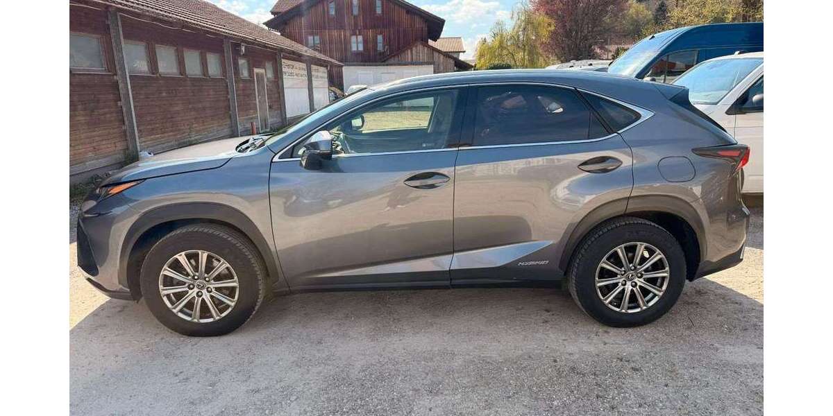 Lexus NX 300 114.000 km 24.900 &euro; Prien 83209
