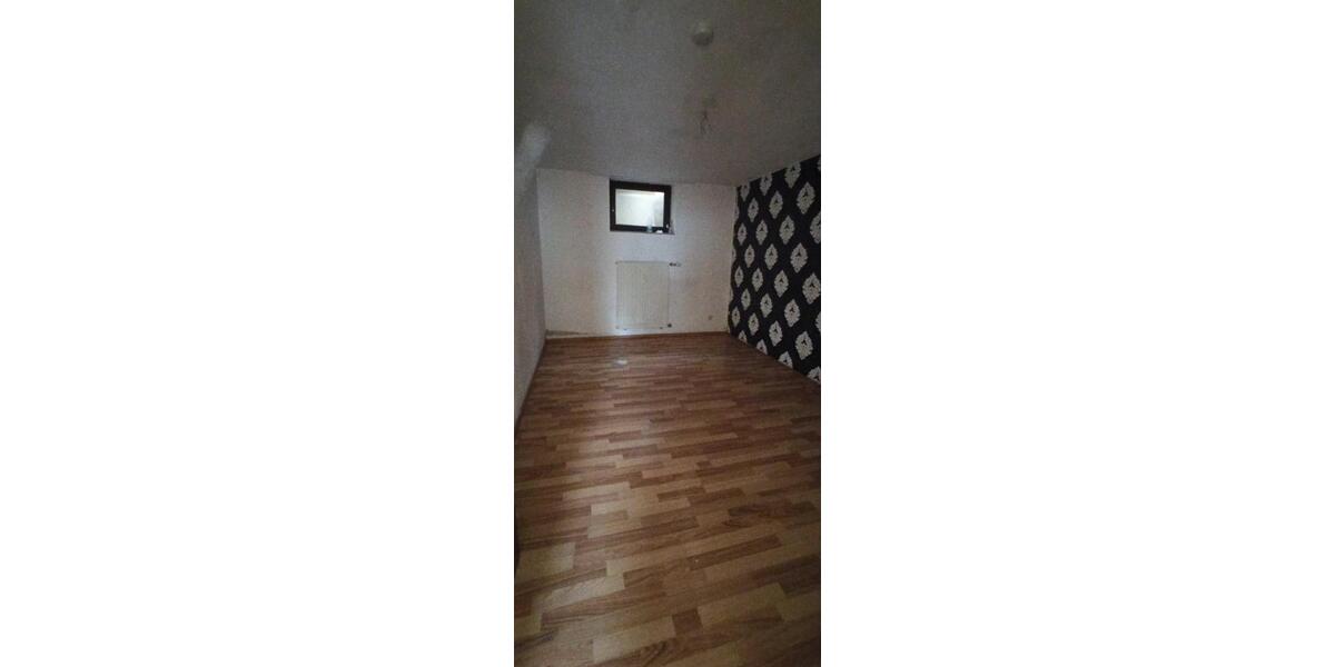 Etagenwohnung Brey - 2 Zimmer, 60 m&sup2;, 250&euro; | Angebot:26589376