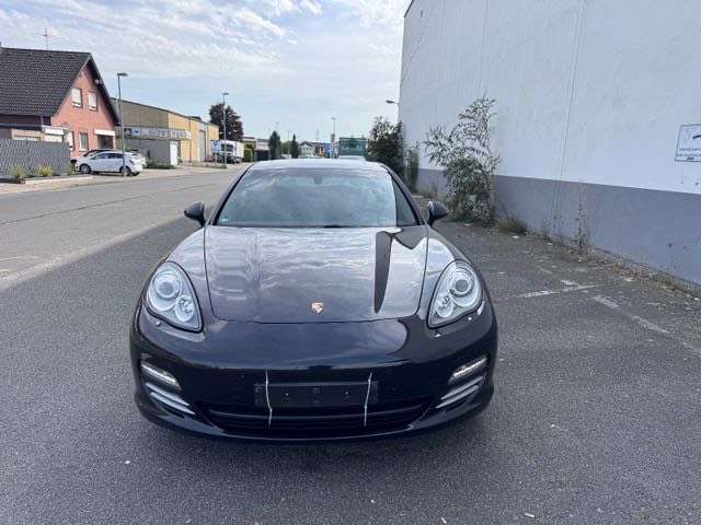 Porsche Panamera 157.000 km 25.700 € Kerpen 50170