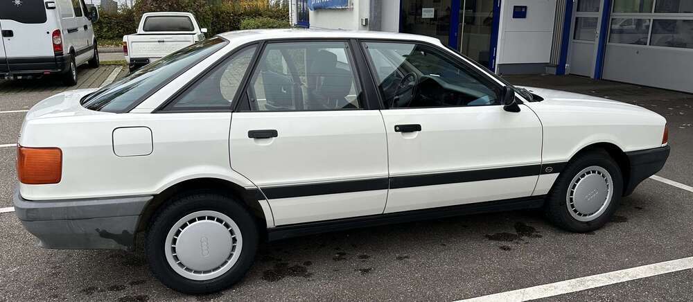 Audi 80 103.000 km 2.950 € Freiburg 79104