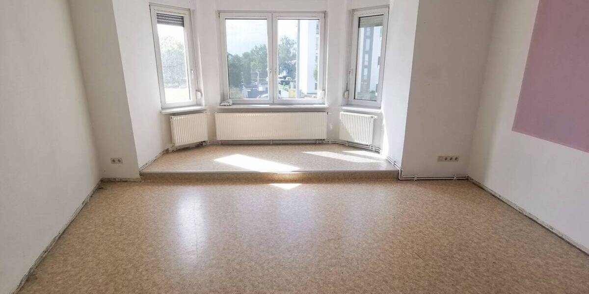 Arbeiten und Wohnen, kleines MFH oder Mehrgenerationenhaus - teilsaniert, individuell gestaltbar 9 zimmer