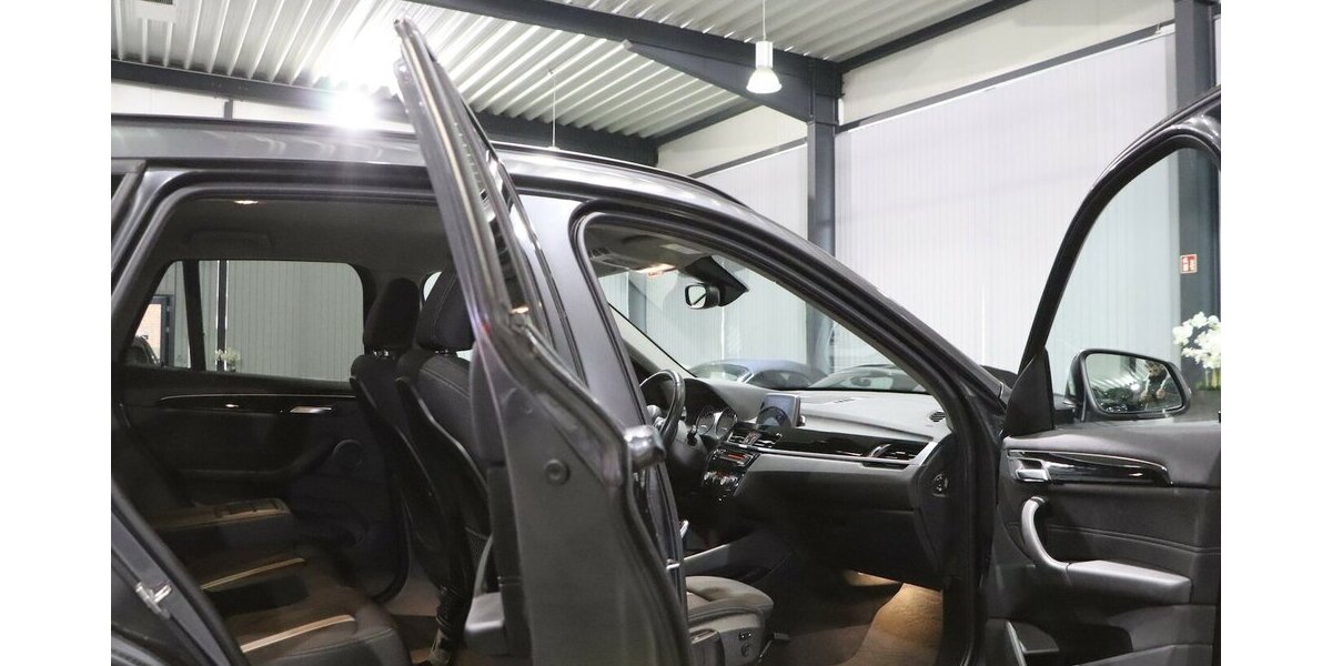 BMW X1 sDrive 18i SPORT-LINE AUTOMATIK / LED / NAVI+ 64.000 km 19.400 &euro; Hamm 59077