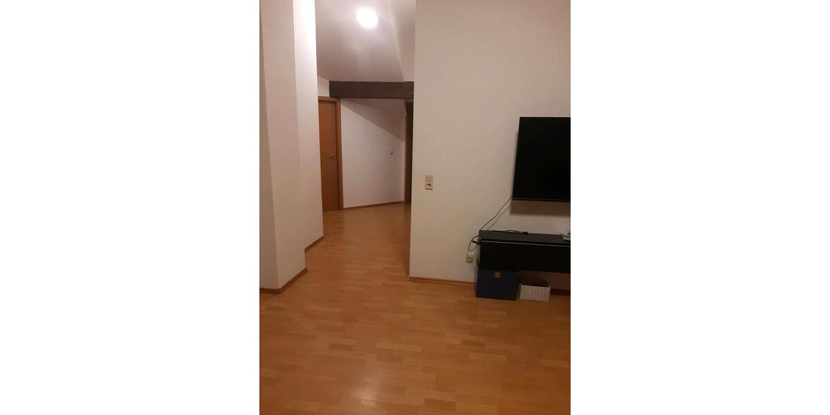 Dachgeschoßwohnung Ludwigshafen am Rhein Edigheim - 3 Zimmer, 79 m&sup2;, 1.060&euro; | Angebot:25722639