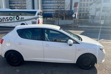 Seat Ibiza 128.000 km 4.690 &euro; Stuttgart 70190