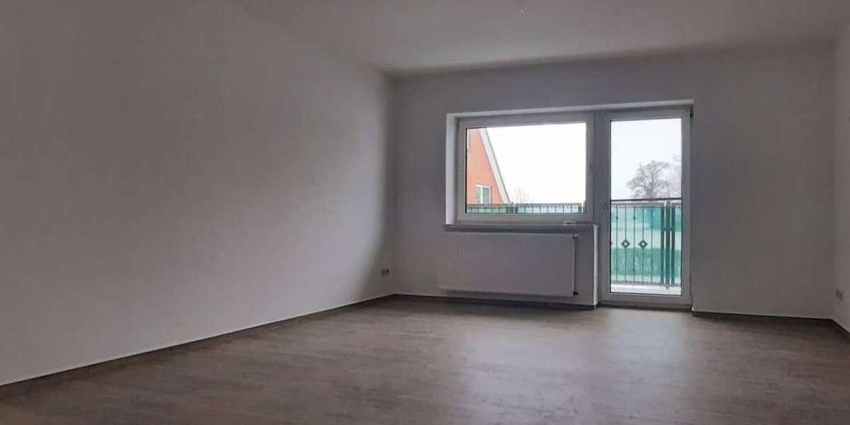 Etagenwohnung Hindenburg Hindenburg - 3 Zimmer, 68 m&sup2;, 365&euro; | Angebot:24446102