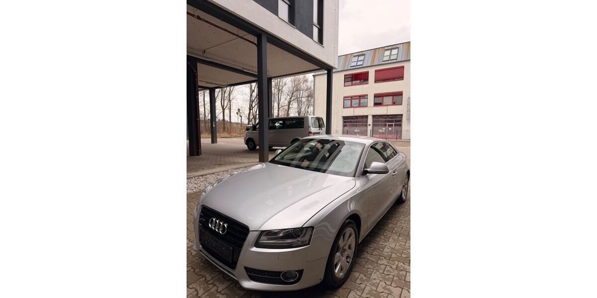 Audi A5 165.196 km 8.999 &euro; Rosenheim 83026