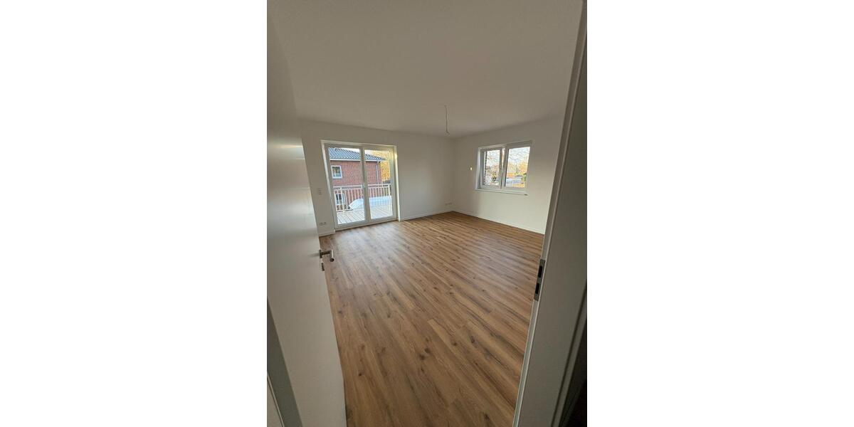 Dachgeschoßwohnung Fredenbeck - 4 Zimmer, 96 m&sup2;, 1.150&euro; | Angebot:25299226