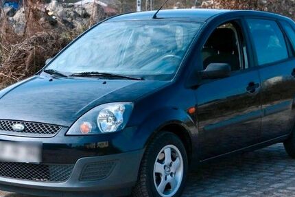 Ford Fiesta 172.000 km 2.800 &euro; Detmold 32756